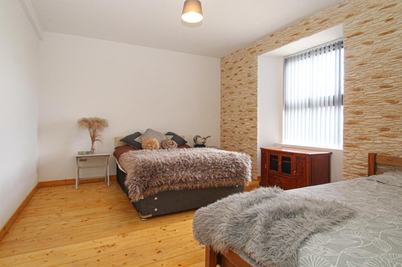 Deluxe Apartment Ланарк Экстерьер фото