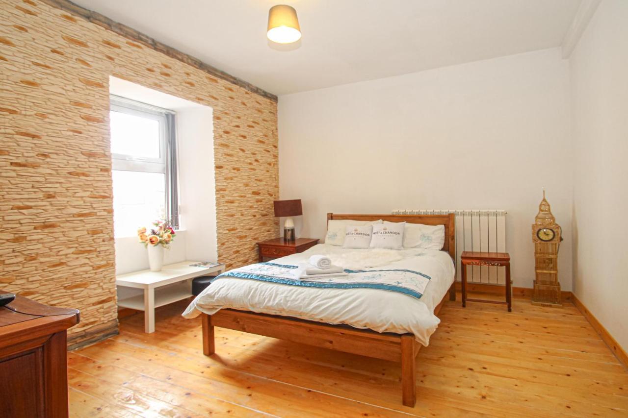 Deluxe Apartment Ланарк Экстерьер фото